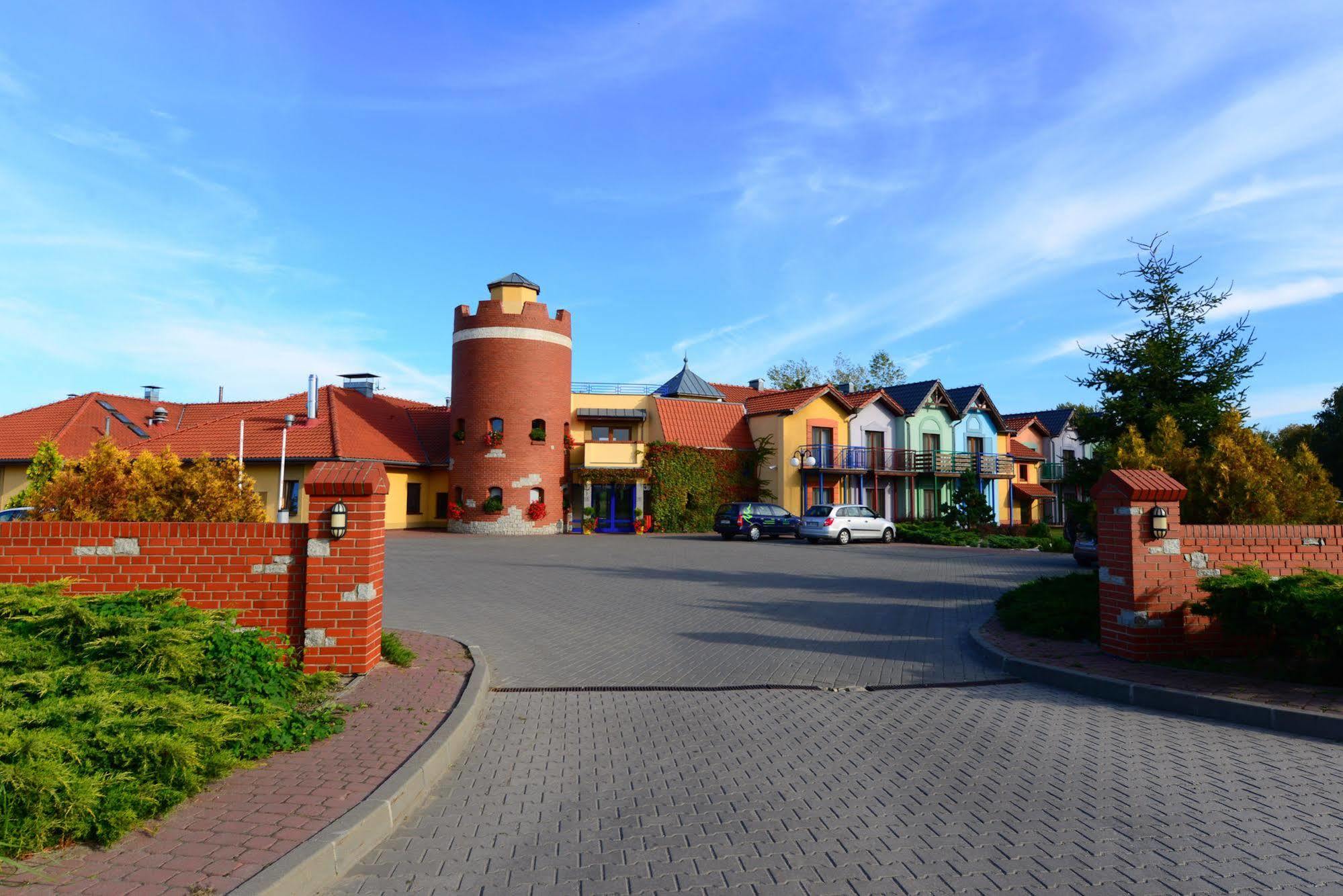 Hotel Daglezja Nad Jeziorem Kornickim Kornik Luaran gambar
